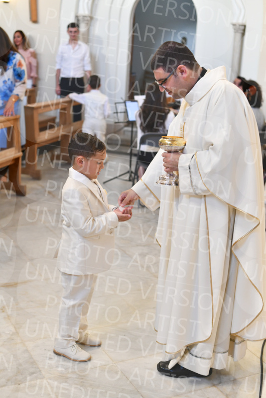 Holy-Communion_2219-1