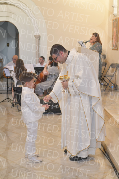 Holy-Communion_2221