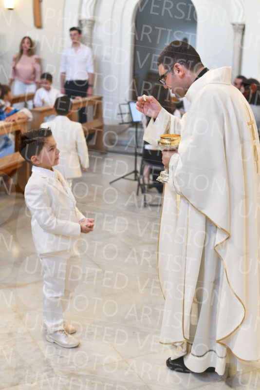 Holy-Communion_2222