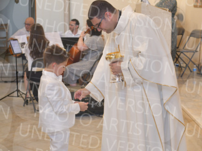 Holy-Communion_2223-1