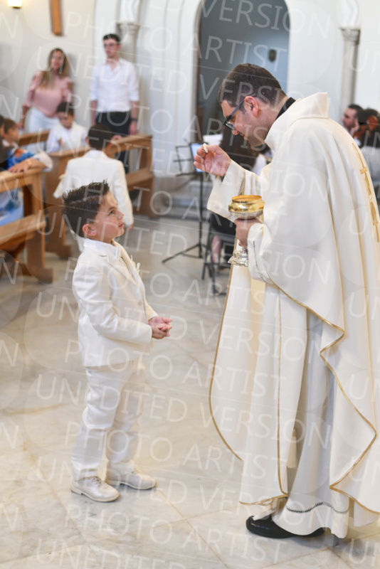 Holy-Communion_2224-1