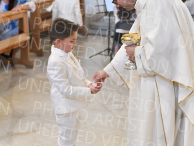 Holy-Communion_2225-1
