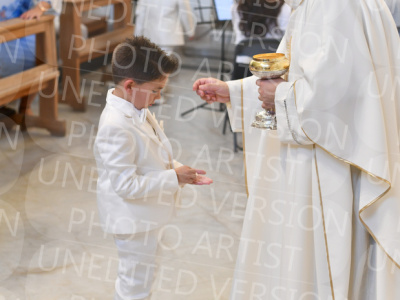 Holy-Communion_2226-1