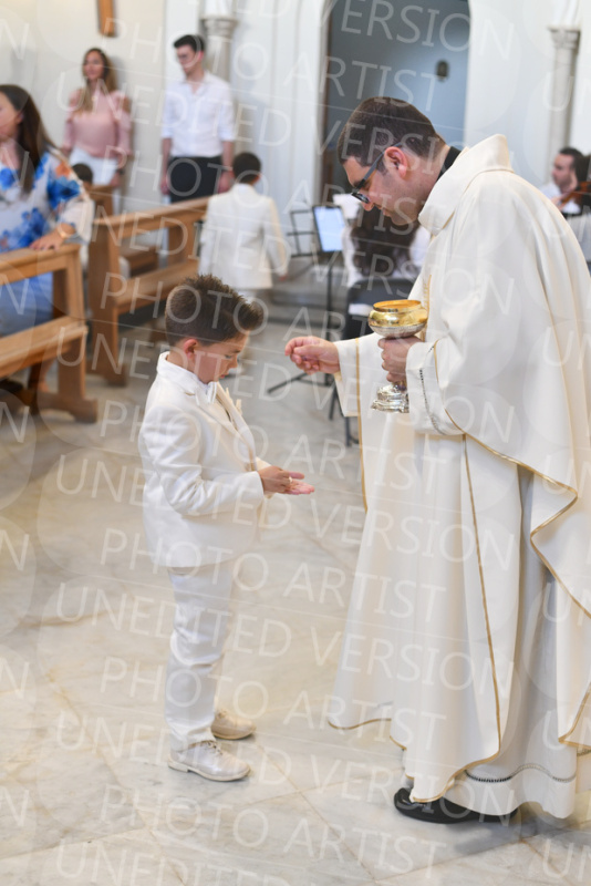 Holy-Communion_2226-1