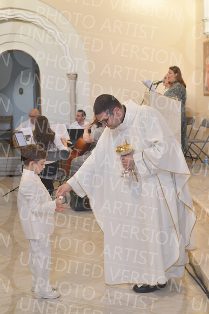 Holy-Communion_2228