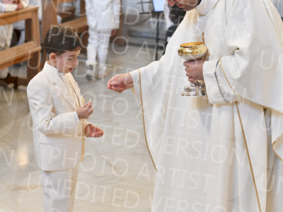 Holy-Communion_2232-1