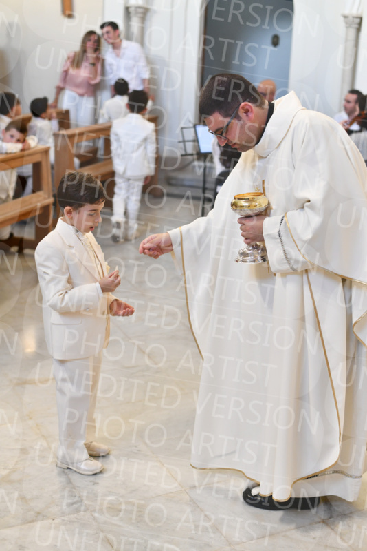Holy-Communion_2232-1