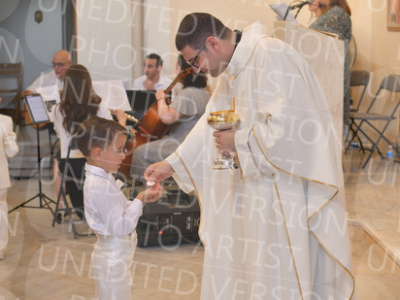 Holy-Communion_2234-1