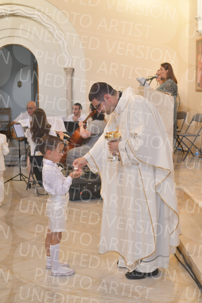 Holy-Communion_2234