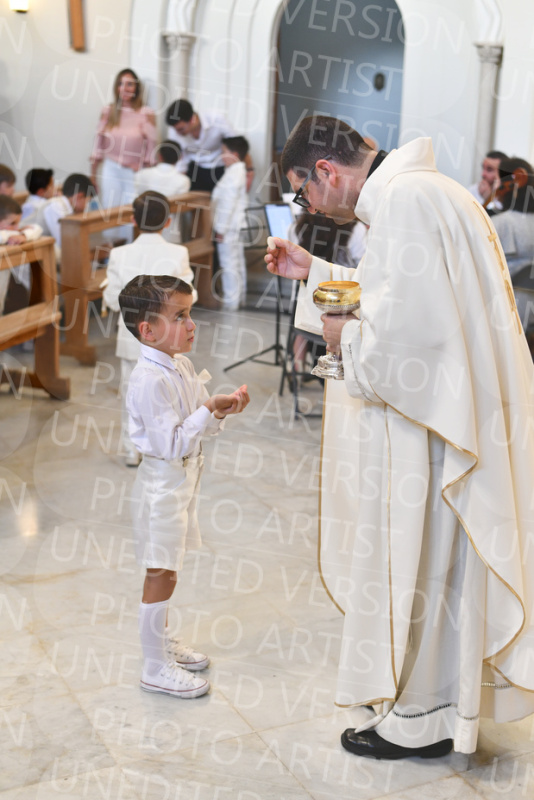Holy-Communion_2236-1