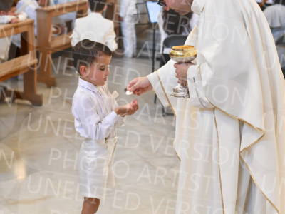Holy-Communion_2237-1