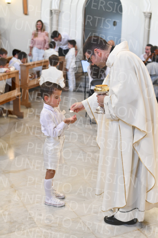 Holy-Communion_2237-1