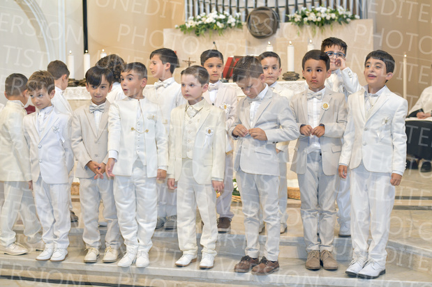 Holy-Communion_2243