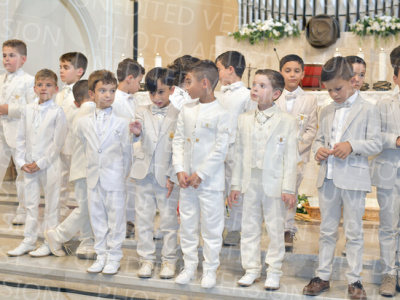 Holy-Communion_2244-1