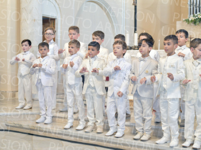 Holy-Communion_2251