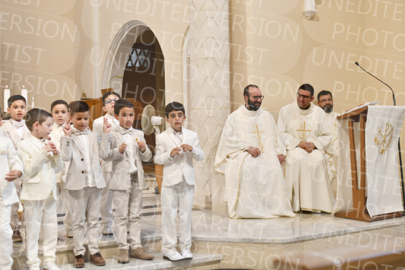 Holy-Communion_2267