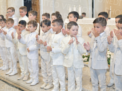 Holy-Communion_2272-1