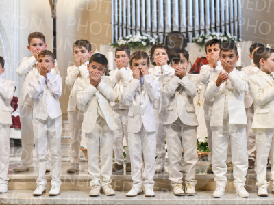 Holy-Communion_2274-1