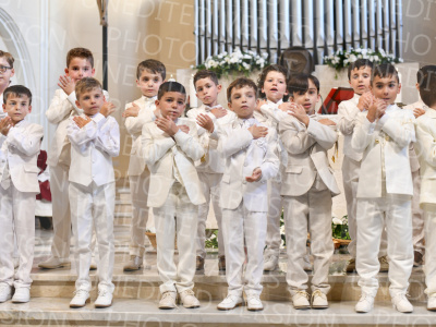 Holy-Communion_2275-1