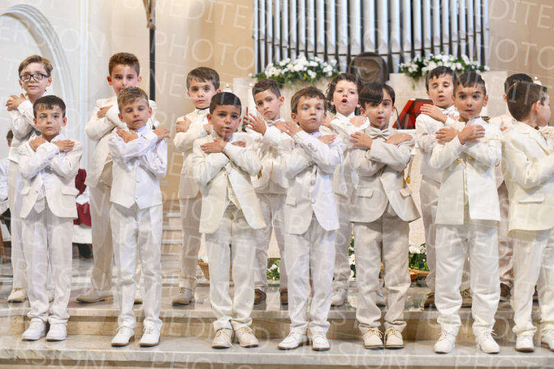 Holy-Communion_2276-1