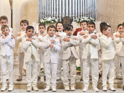 Holy-Communion_2278-1