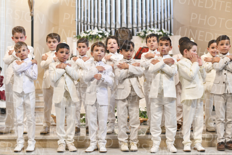 Holy-Communion_2278