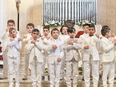Holy-Communion_2279-1