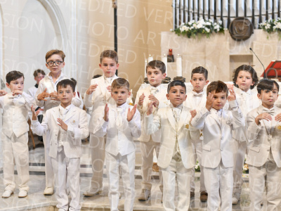 Holy-Communion_2291-1