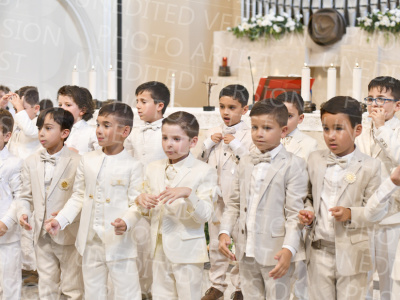 Holy-Communion_2301-1