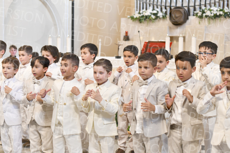 Holy-Communion_2302