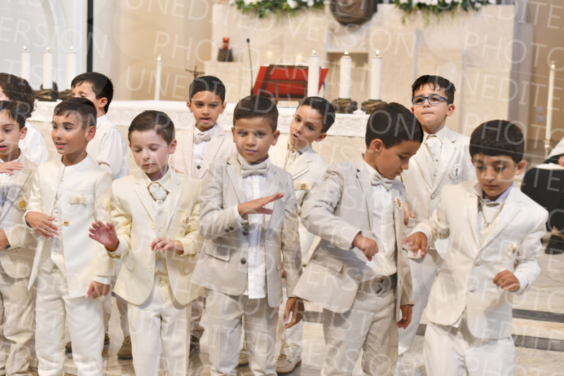 Holy-Communion_2312-1