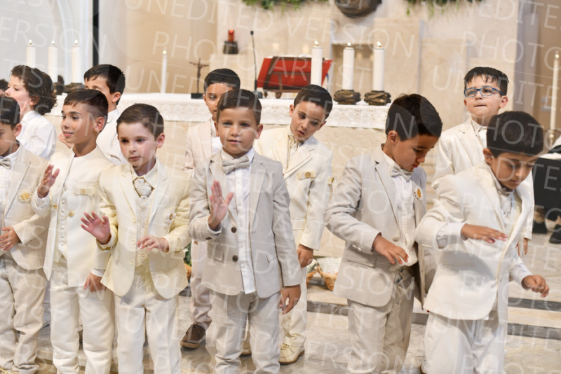 Holy-Communion_2313-1