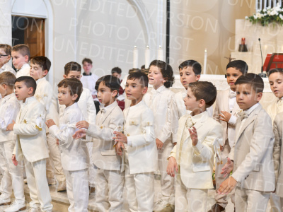 Holy-Communion_2319-1