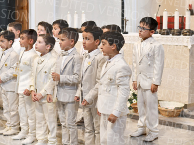 Holy-Communion_2324-1