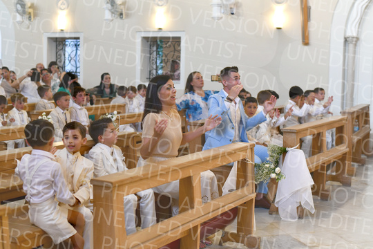 Holy-Communion_2331-1