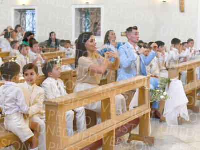 Holy-Communion_2334-1