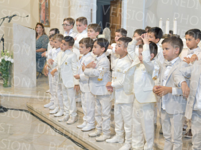 Holy-Communion_2340