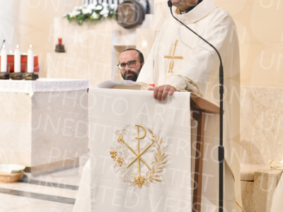 Holy-Communion_2343-1