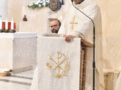 Holy-Communion_2344-1