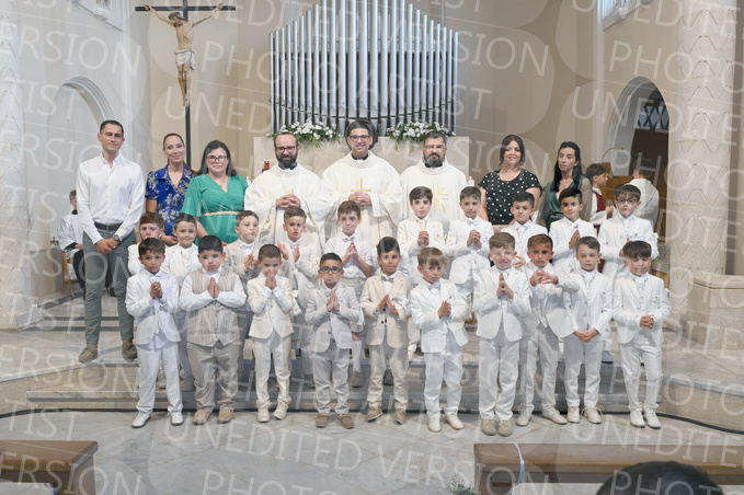 Holy-Communion_2353-1