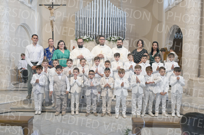 Holy-Communion_2358