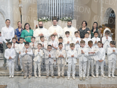 Holy-Communion_2364-1