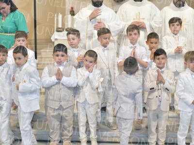 Holy-Communion_2371-1