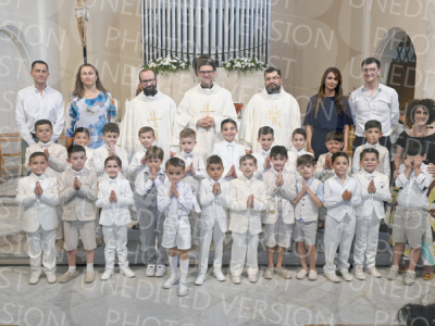 Holy-Communion_2379-1