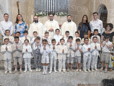 Holy-Communion_2381-1