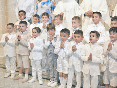 Holy-Communion_2386-1