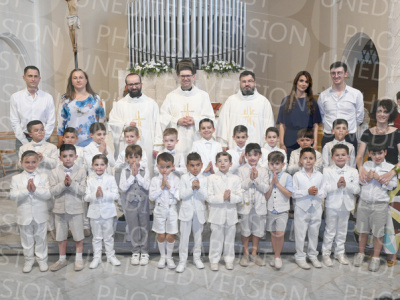 Holy-Communion_2391-1
