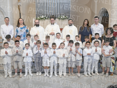 Holy-Communion_2396-1