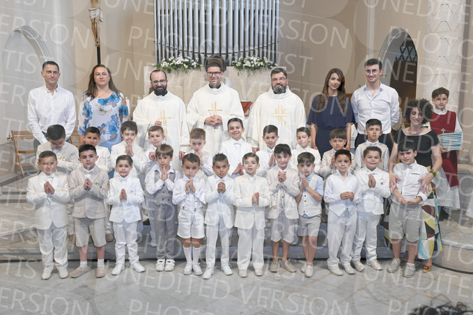 Holy-Communion_2398-1