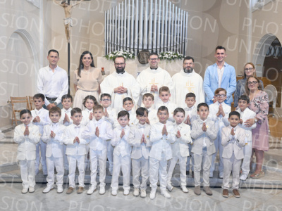 Holy-Communion_2406-1
